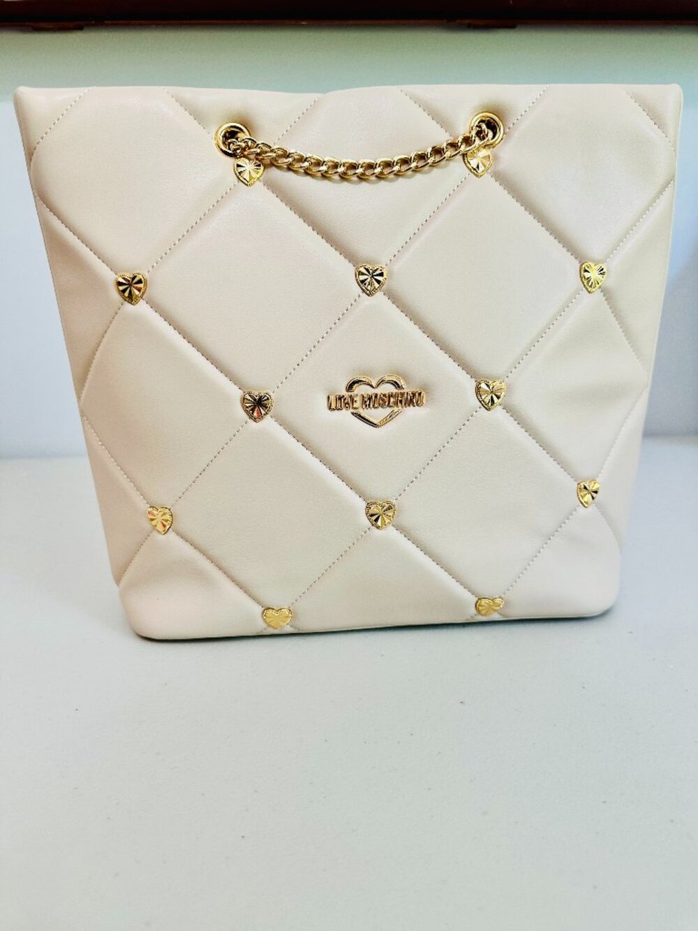 LOVE MOSCHINO QUILTED CREAM FAUX LEATHER HEARTS STUDDED SHOULDER BAG TOTE